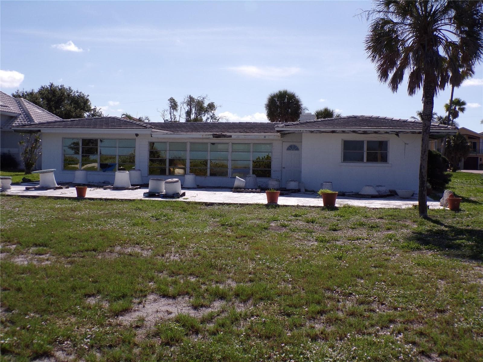 Single Family Residence at 1124 SUNSET DR, VENICE, photo 4 of 31