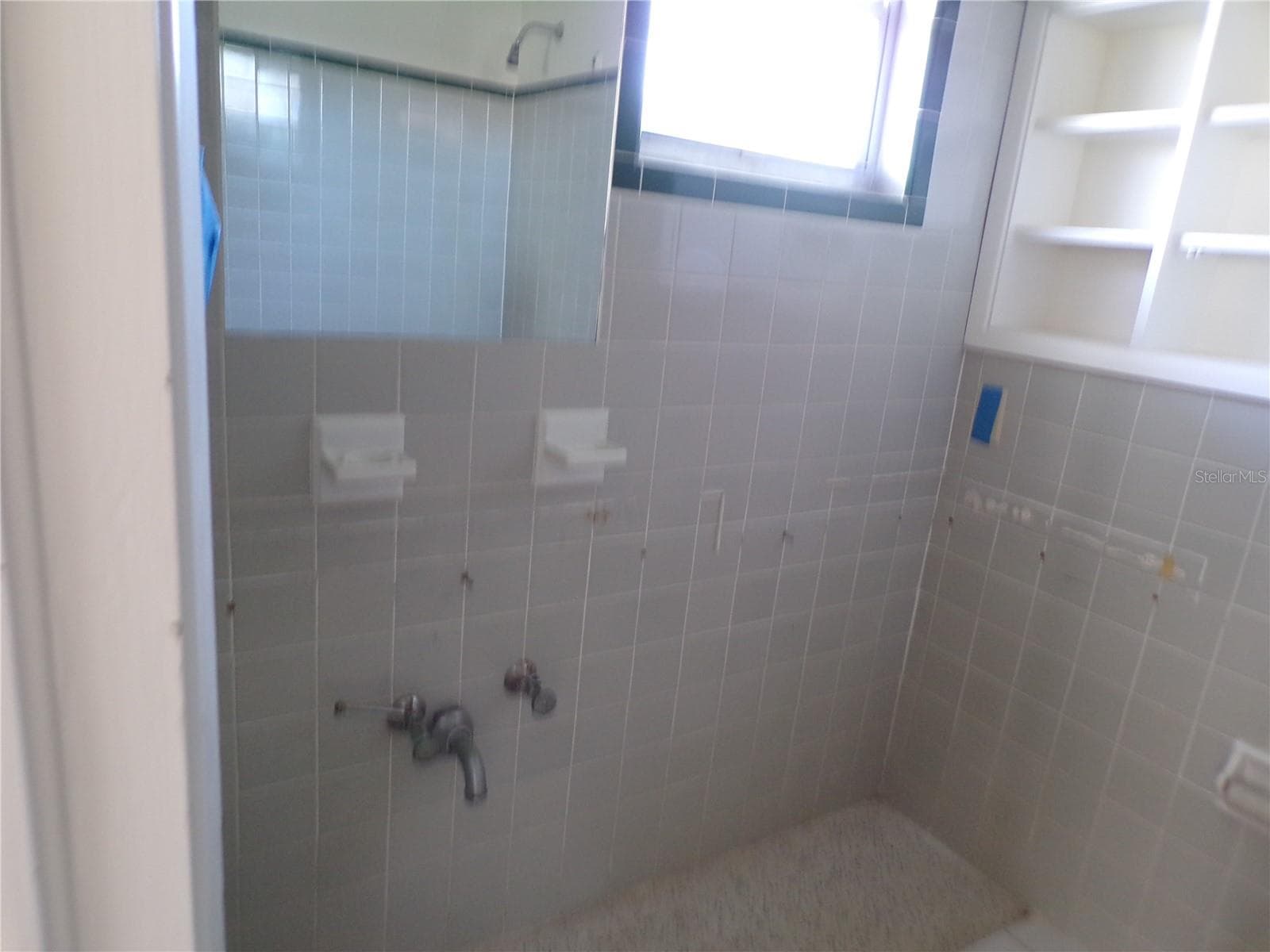Single Family Residence at 1124 SUNSET DR, VENICE, photo 15 of 31