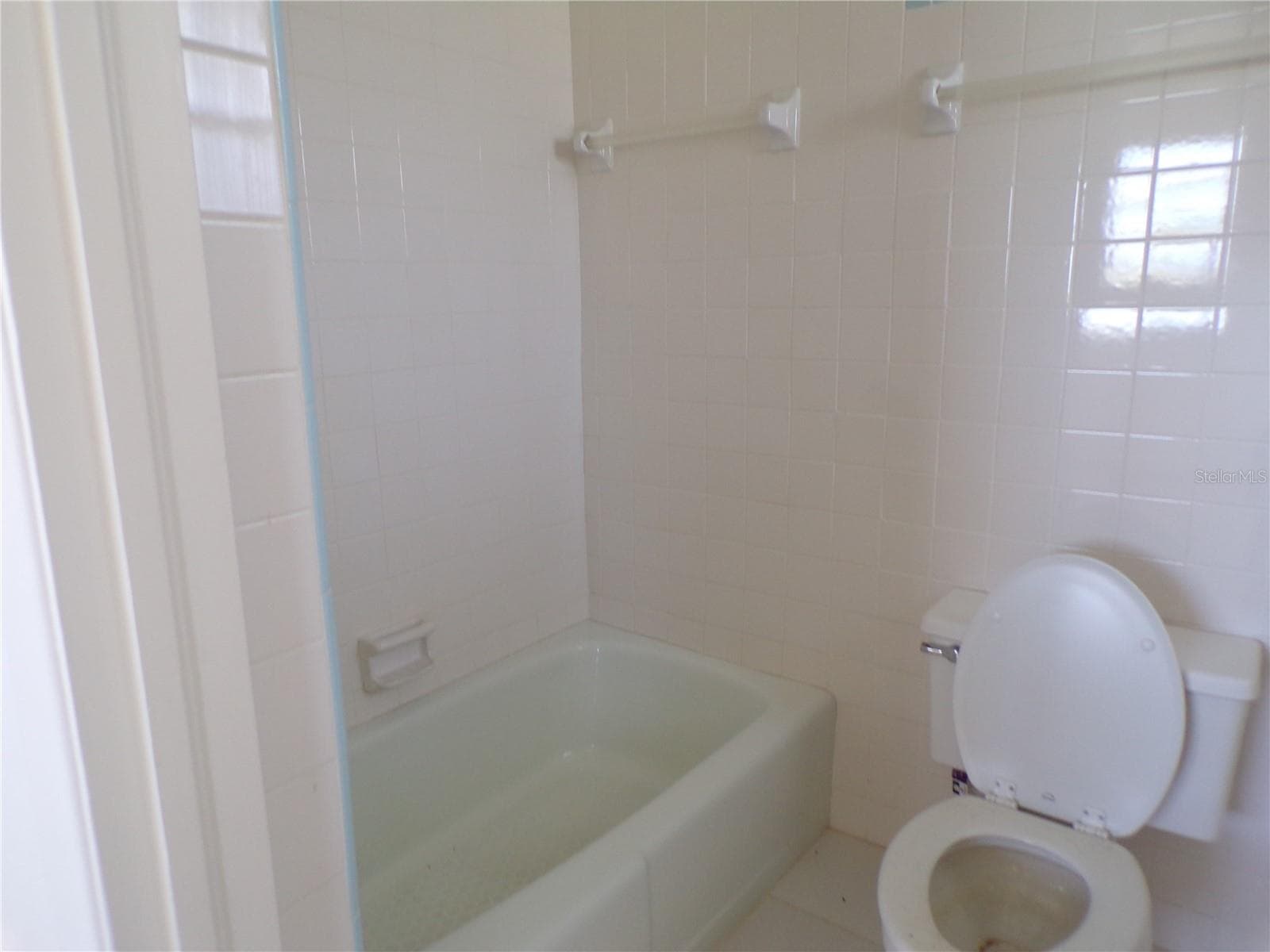 Single Family Residence at 1124 SUNSET DR, VENICE, photo 19 of 31