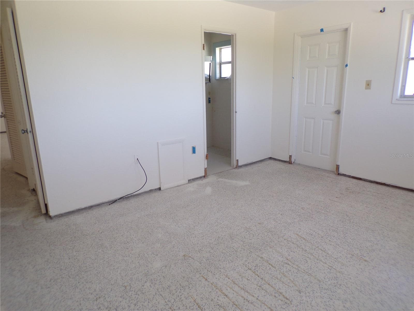 Single Family Residence at 1124 SUNSET DR, VENICE, photo 20 of 31