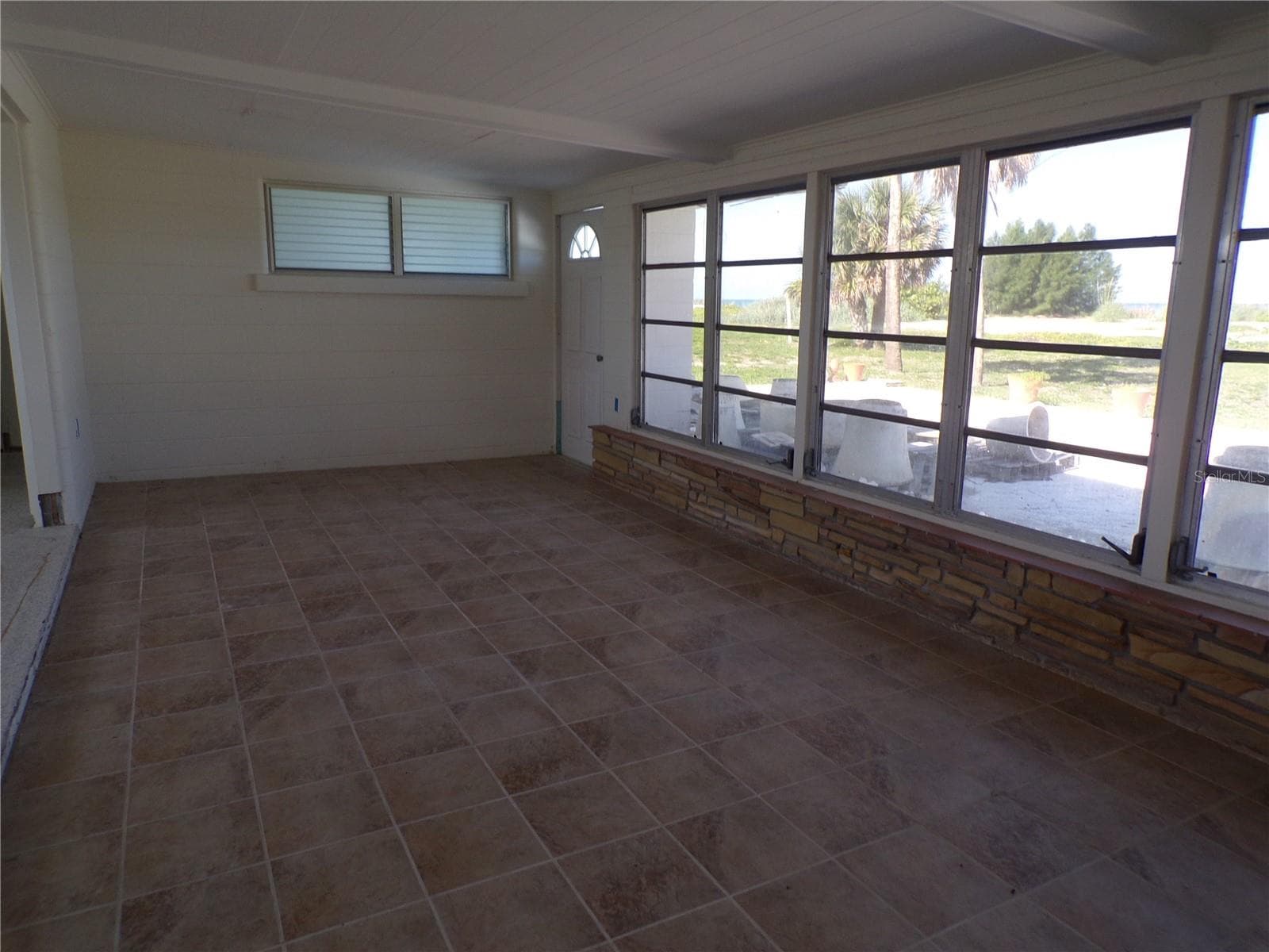 Single Family Residence at 1124 SUNSET DR, VENICE, photo 21 of 31