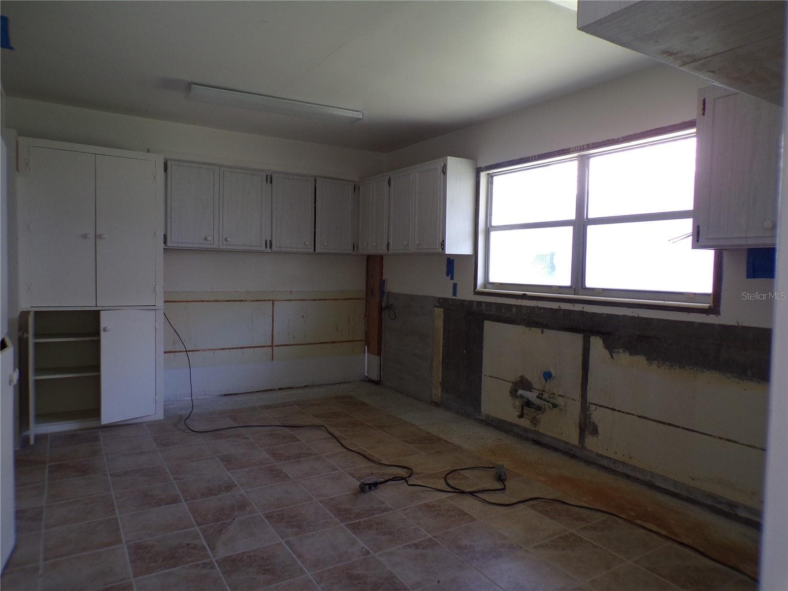 Single Family Residence at 1124 SUNSET DR, VENICE, photo 24 of 31