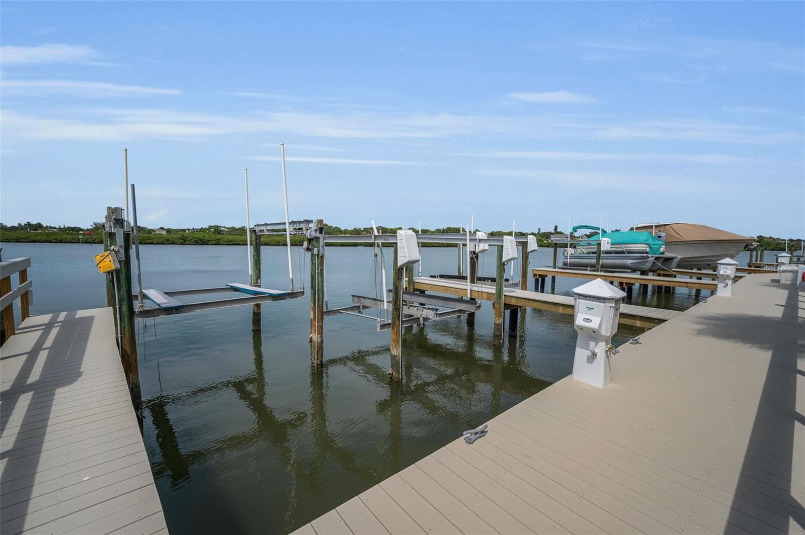 New Dock and Slips - 19111 VISTA BAY DR #304, INDIAN SHORES