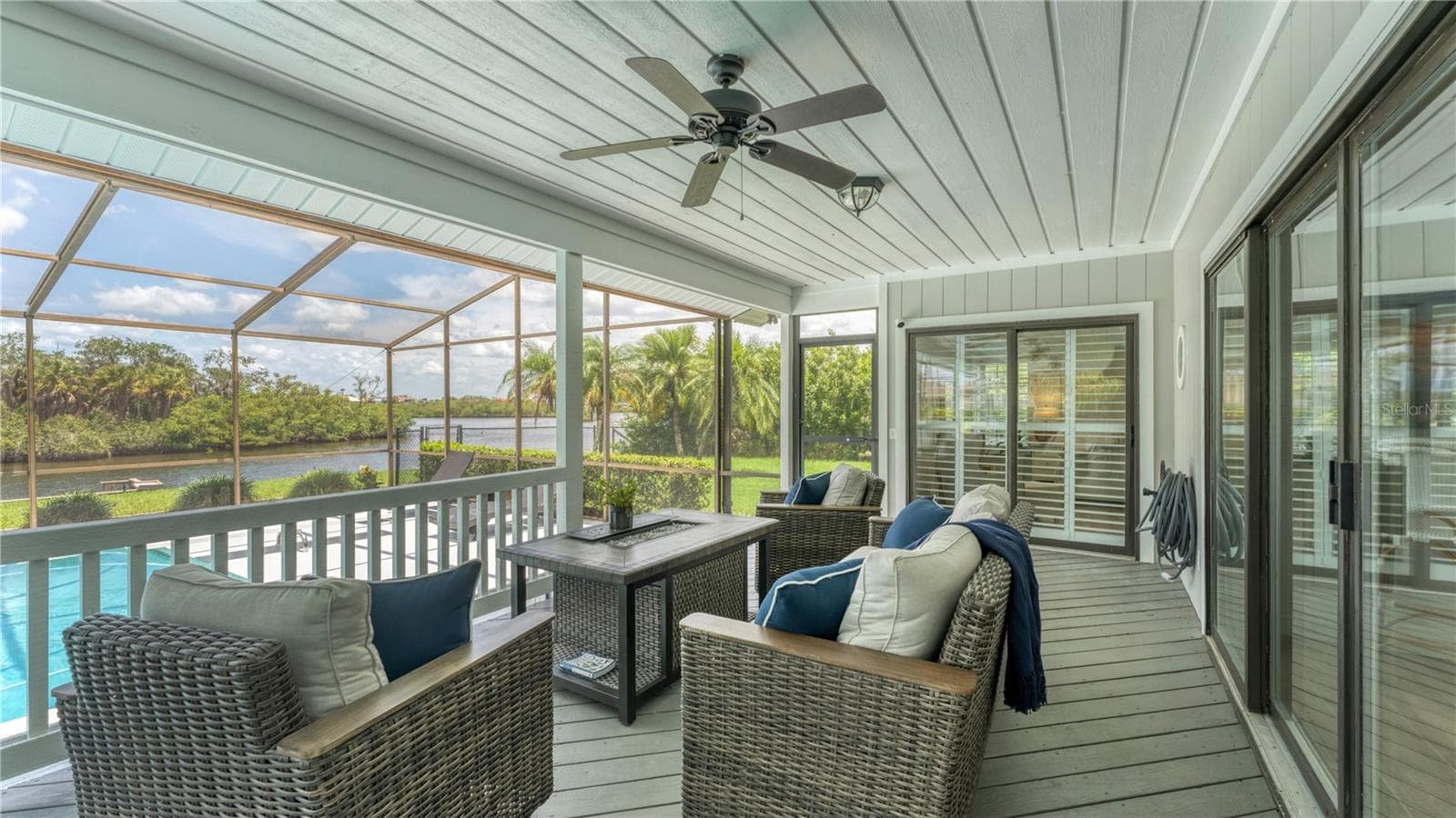 Outdoor back patio(previously staged) - 5623 HULL CT, NEW PORT RICHEY