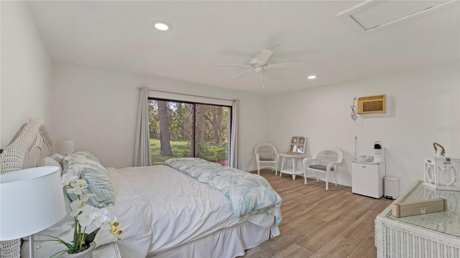 Casita with mini split AC(previously staged) - 5623 HULL CT, NEW PORT RICHEY