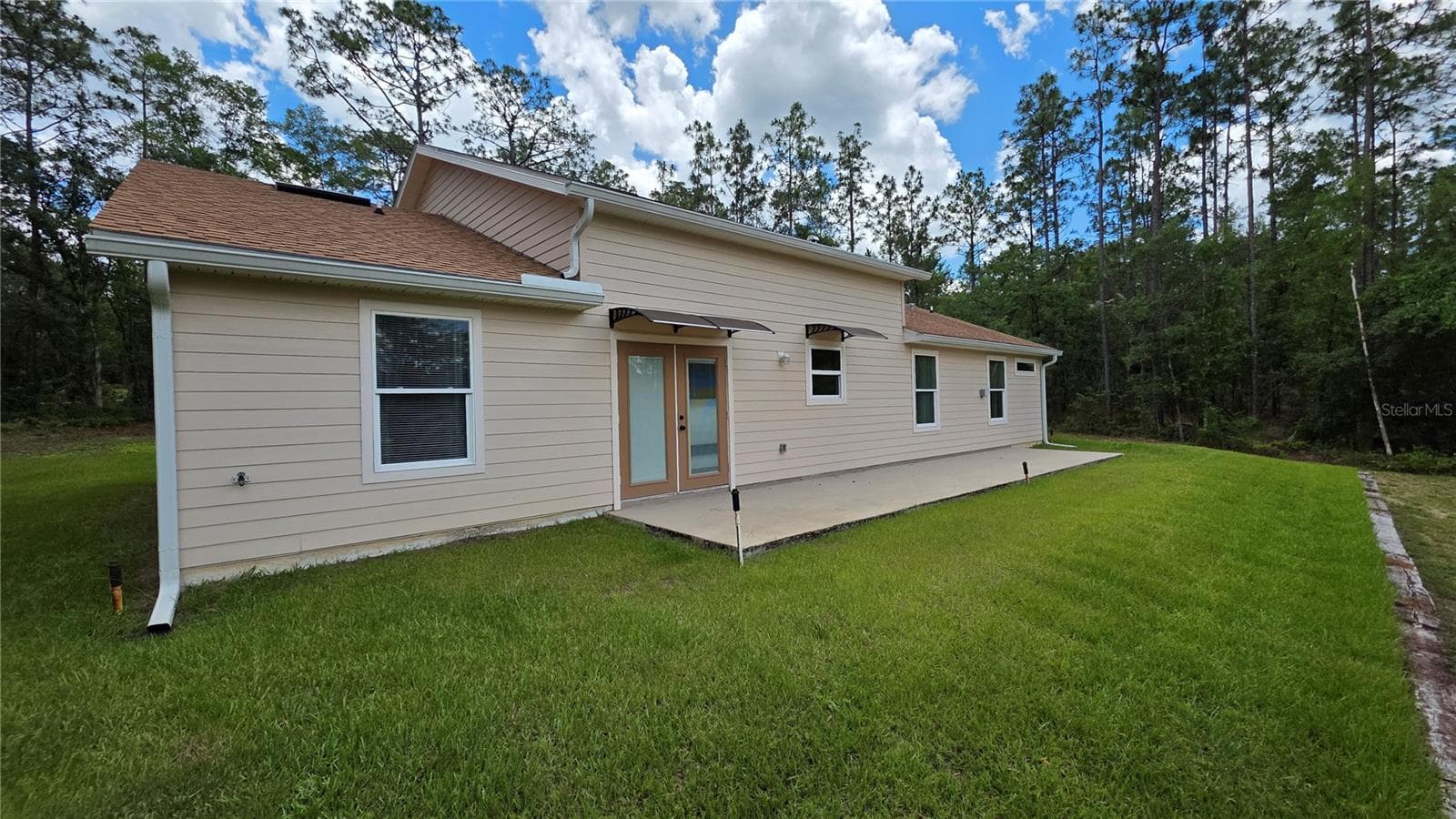 Single Family Residence at 200 HOUR GLASS CIR, HAWTHORNE, photo 22 of 33