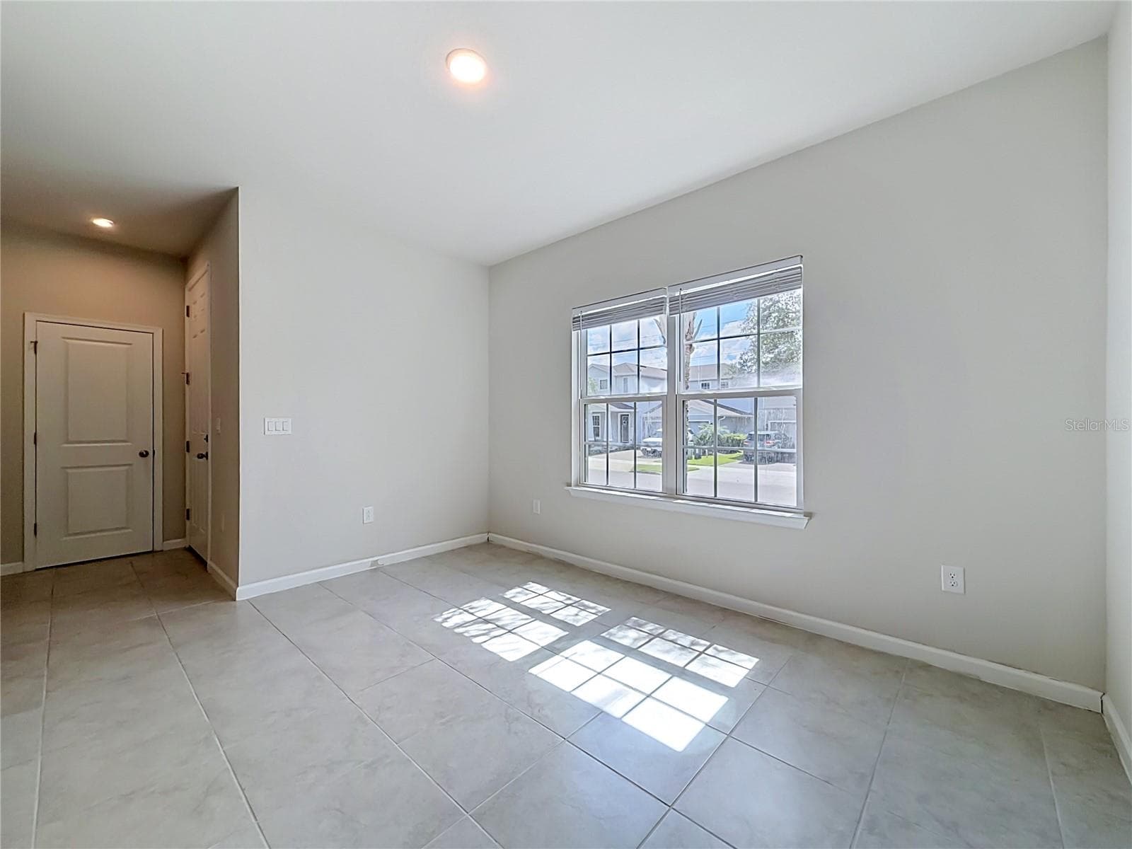 Single Family Residence at 5754 SURPRISE LILY DR, WINTER GARDEN, photo 5 of 40
