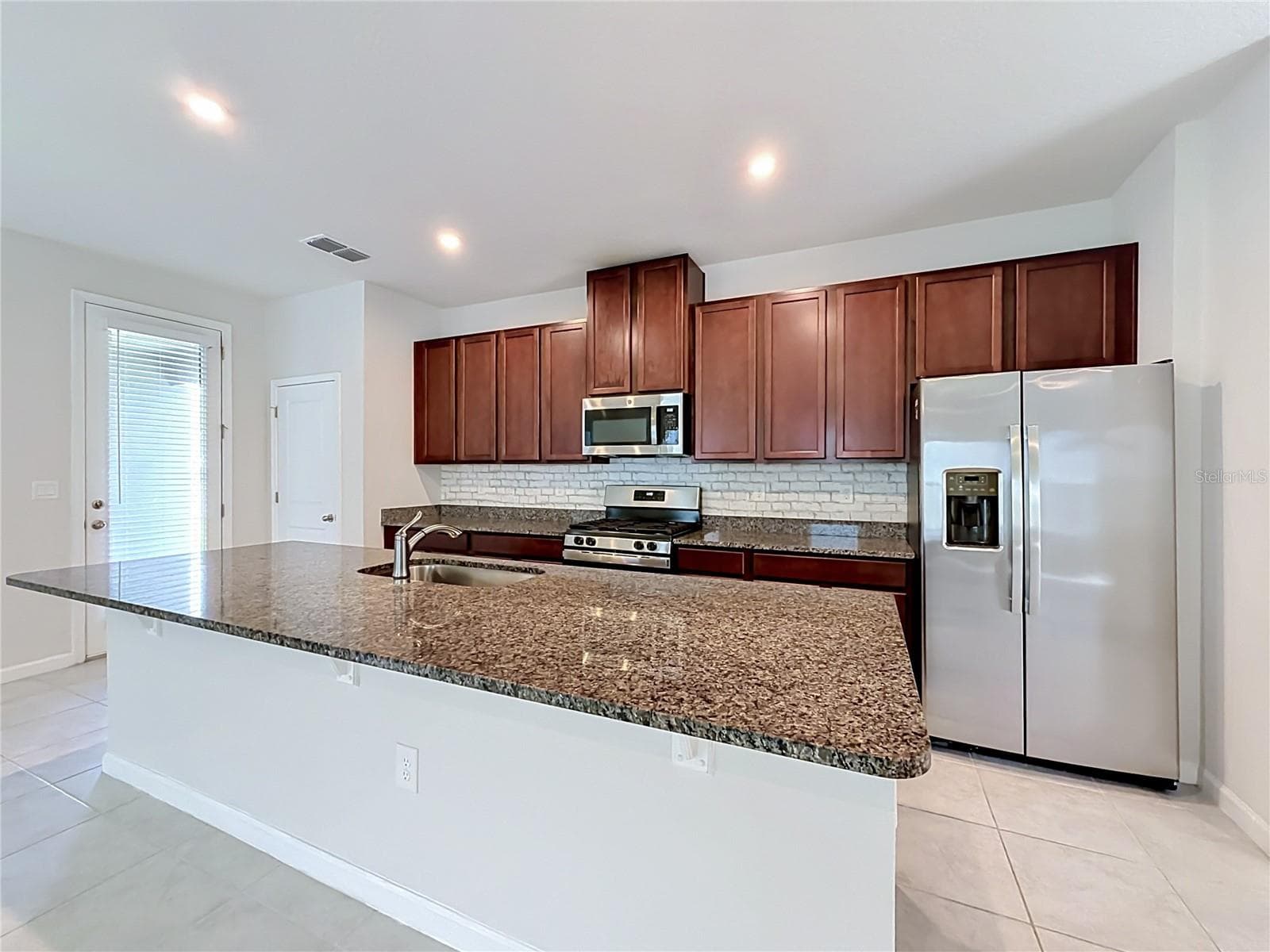Single Family Residence at 5754 SURPRISE LILY DR, WINTER GARDEN, photo 8 of 40