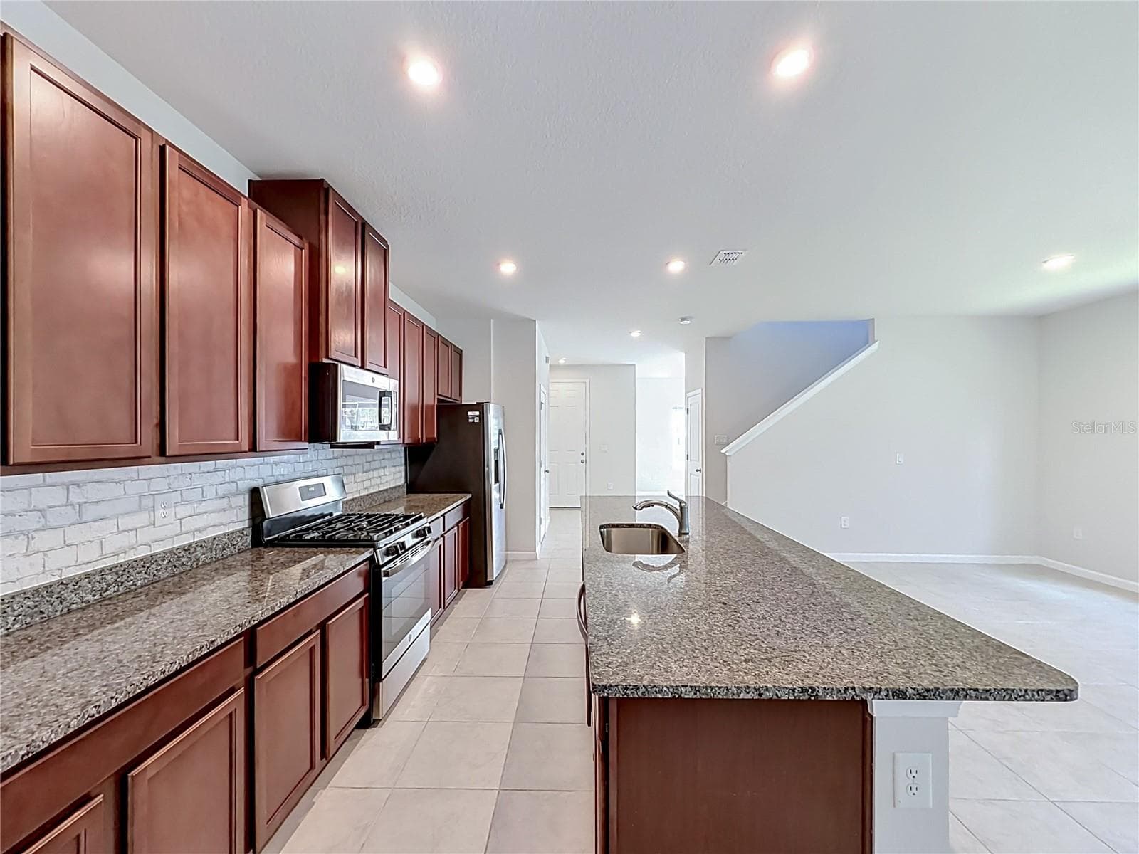 Single Family Residence at 5754 SURPRISE LILY DR, WINTER GARDEN, photo 12 of 40