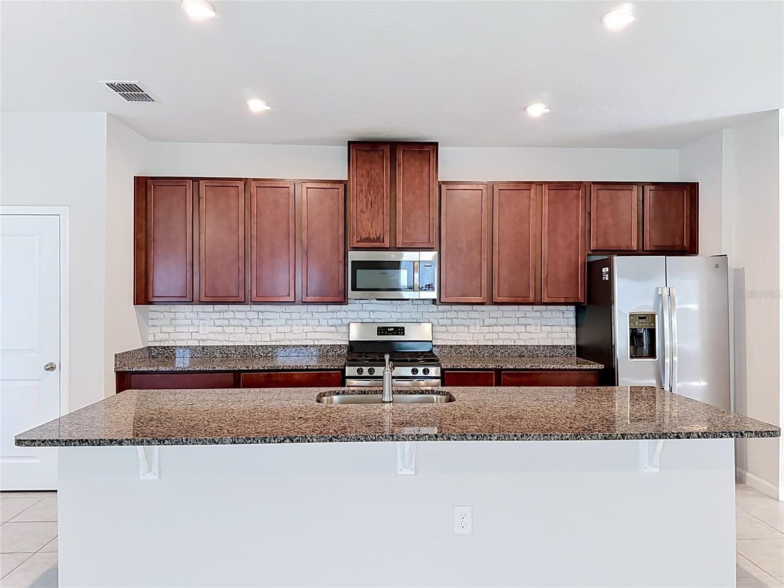 Single Family Residence at 5754 SURPRISE LILY DR, WINTER GARDEN, photo 14 of 40