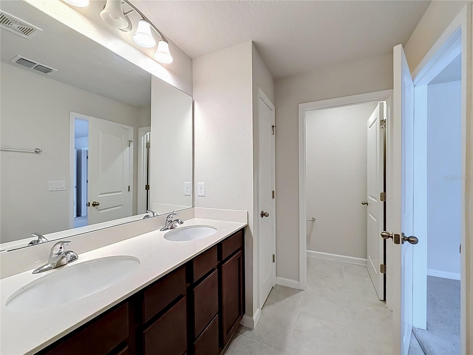 Single Family Residence at 5754 SURPRISE LILY DR, WINTER GARDEN, photo 27 of 40