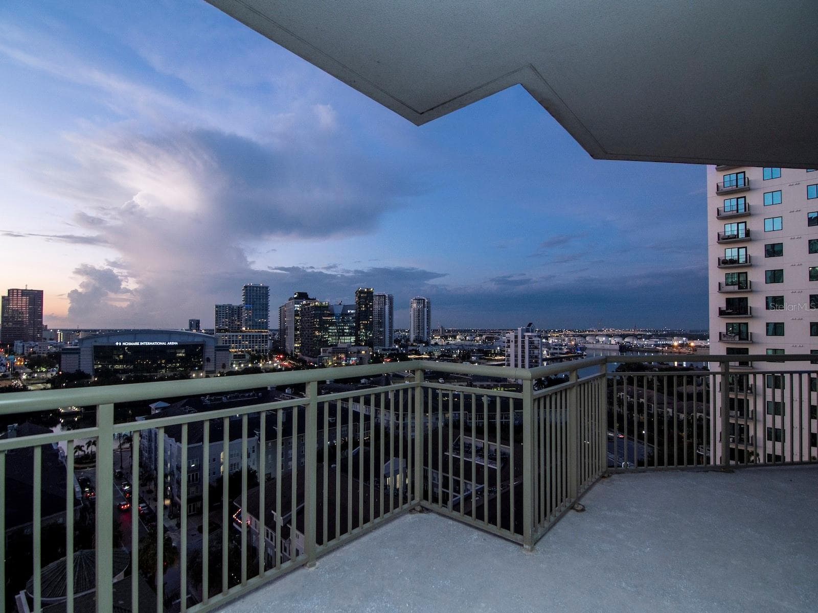 Condominium at 450 KNIGHTS RUN AVE #1501, TAMPA, photo 39 of 100