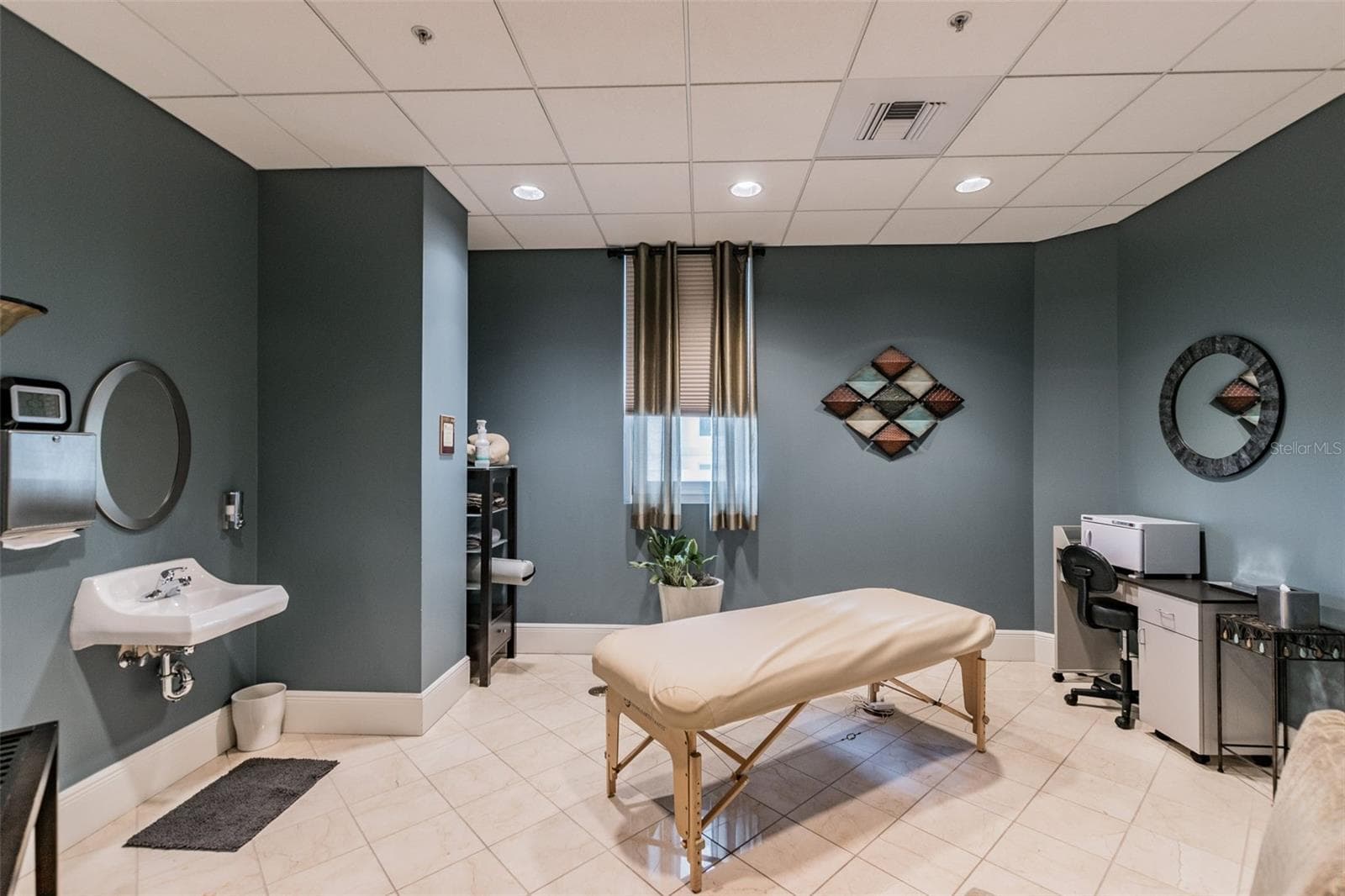 Spa & Treatment room - 450 KNIGHTS RUN AVE #1501, TAMPA