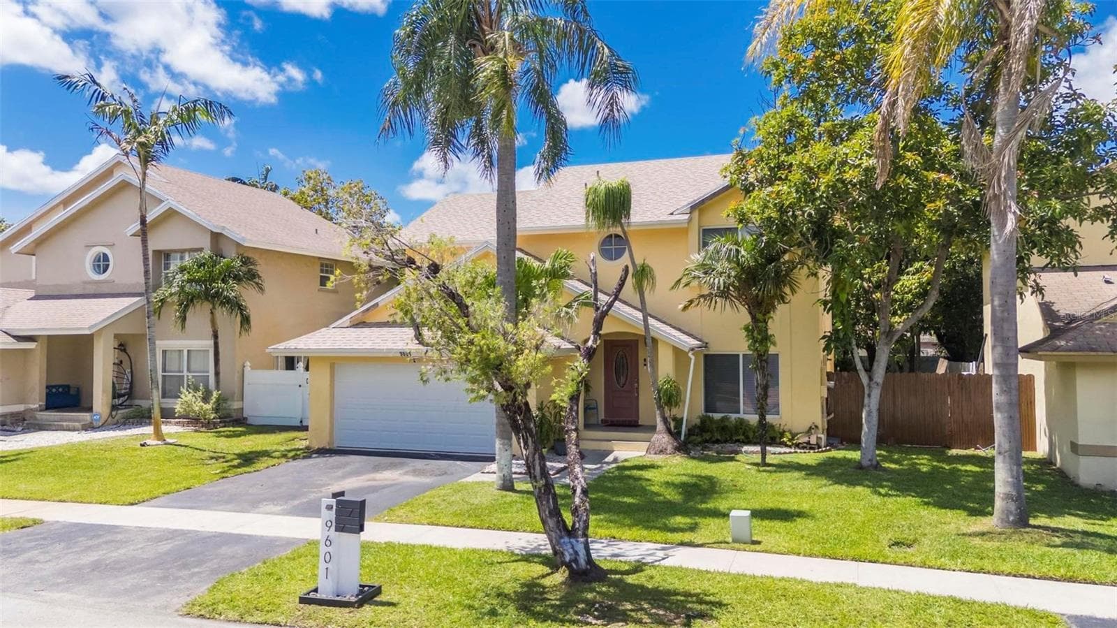 Single Family Residence at 9601 SW 9TH CT, PEMBROKE PINES, photo 2 of 60