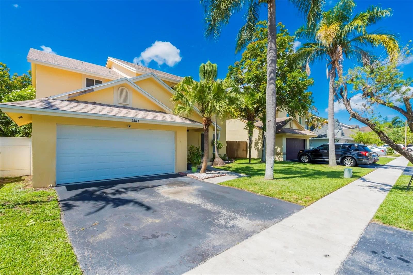 Single Family Residence at 9601 SW 9TH CT, PEMBROKE PINES, photo 9 of 60