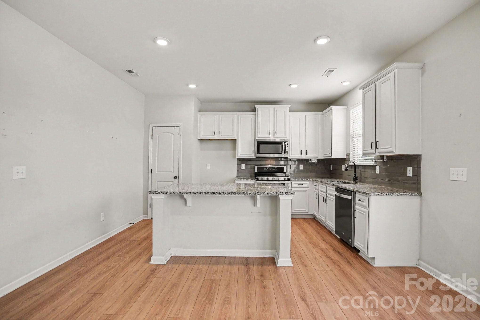 Single Family Residence at Waxhaw, photo 7 of 30