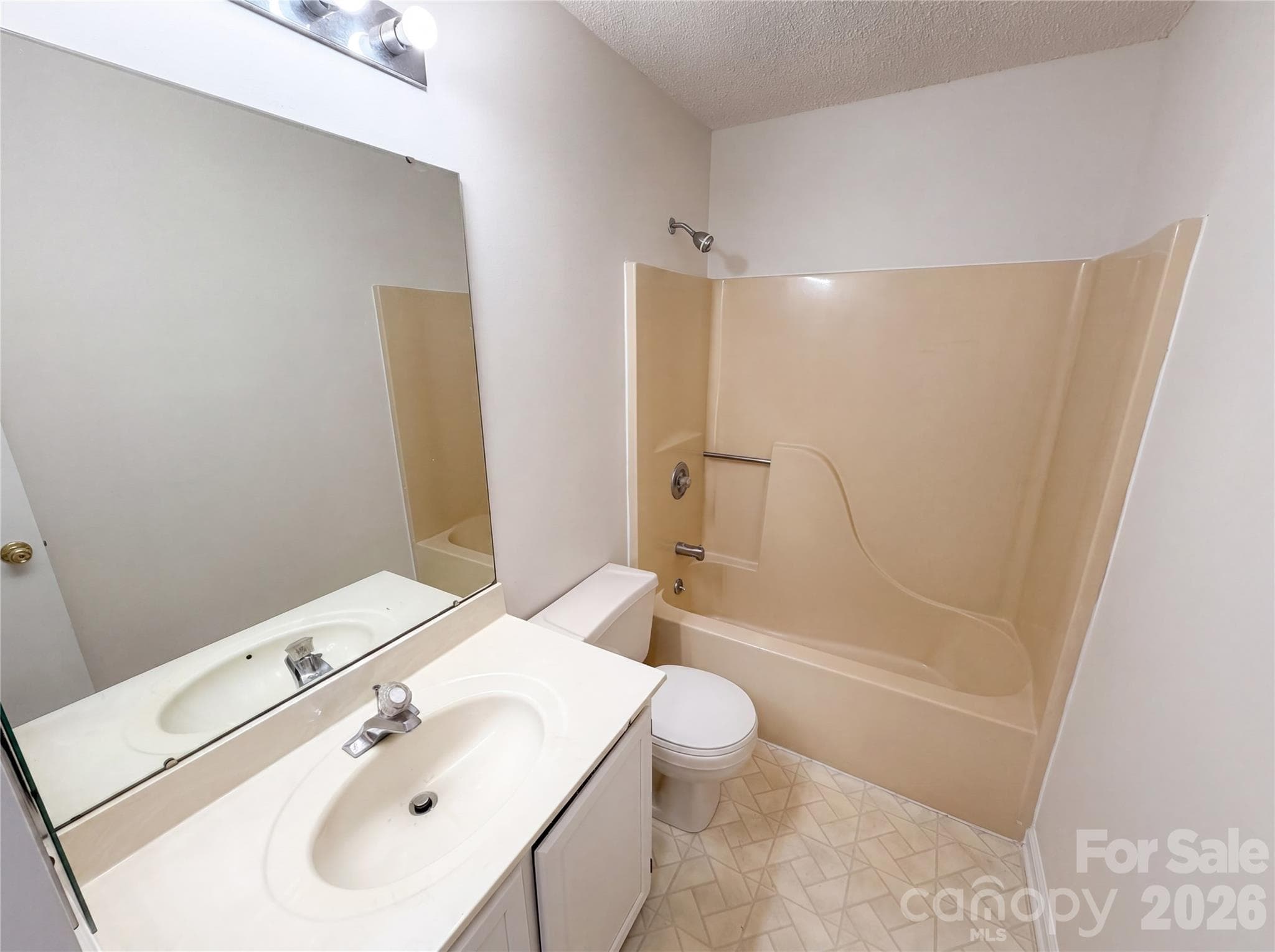 Single Family Residence at 4720 Topsail Court, Charlotte, photo 20 of 23