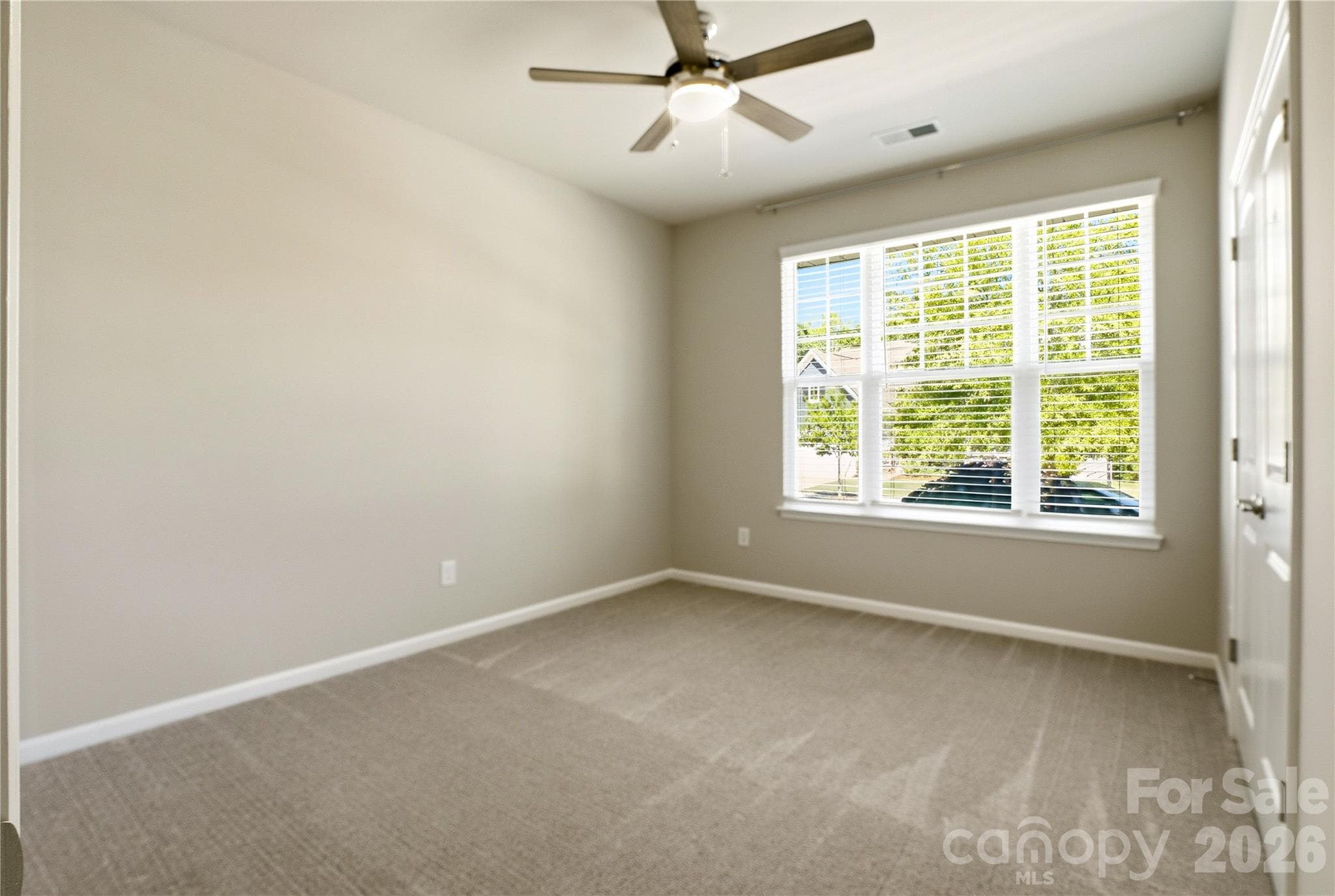 Secondary Bedroom - Mount Holly