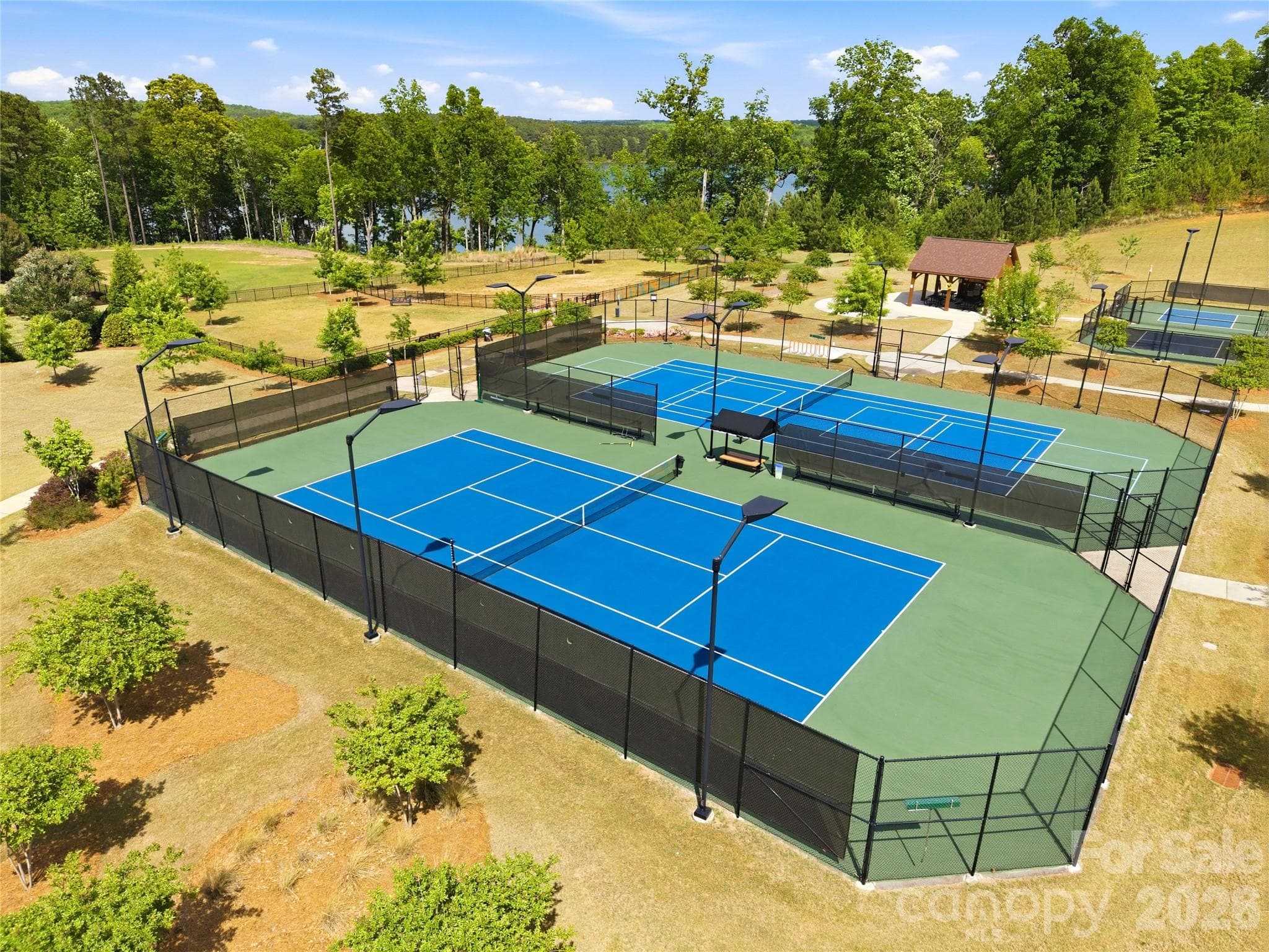 Tennis and Pickball - Mount Holly