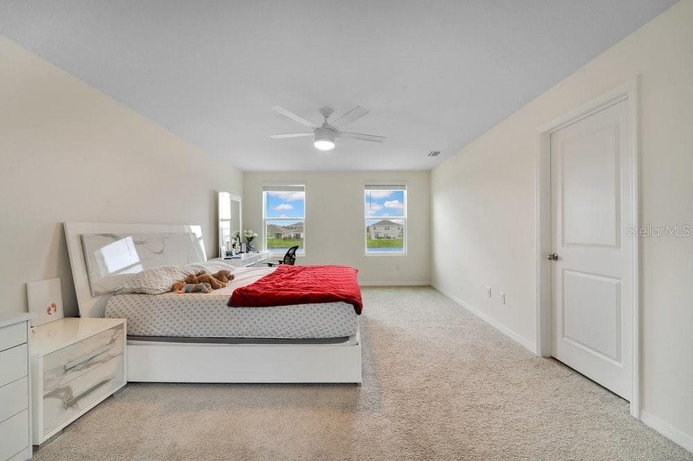 Single Family Residence at 35704 DOVELAND DR, ZEPHYRHILLS, photo 15 of 27