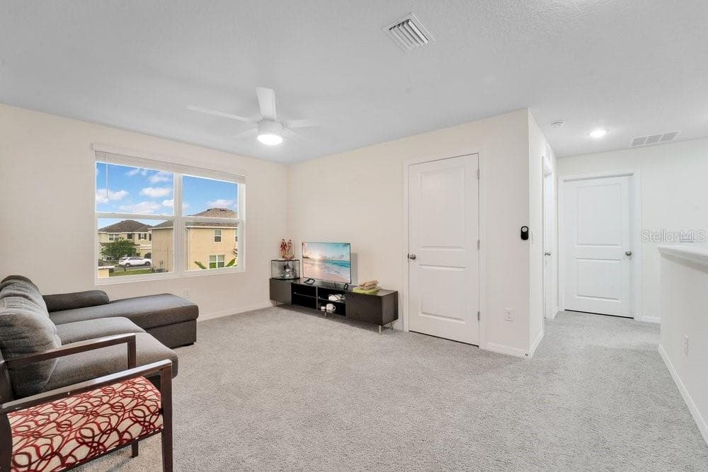 Single Family Residence at 35704 DOVELAND DR, ZEPHYRHILLS, photo 16 of 27