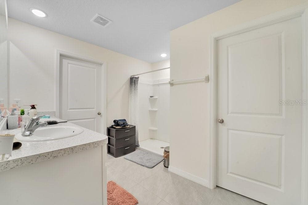 Single Family Residence at 35704 DOVELAND DR, ZEPHYRHILLS, photo 18 of 27