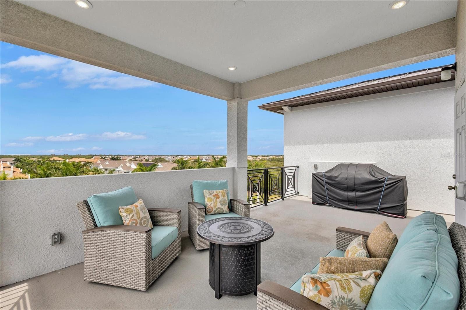 Rooftop Deck Grilling Area with Gas, Water and Sewer Hook-ups - 3027 BERMUDA SLOOP CIR, RUSKIN