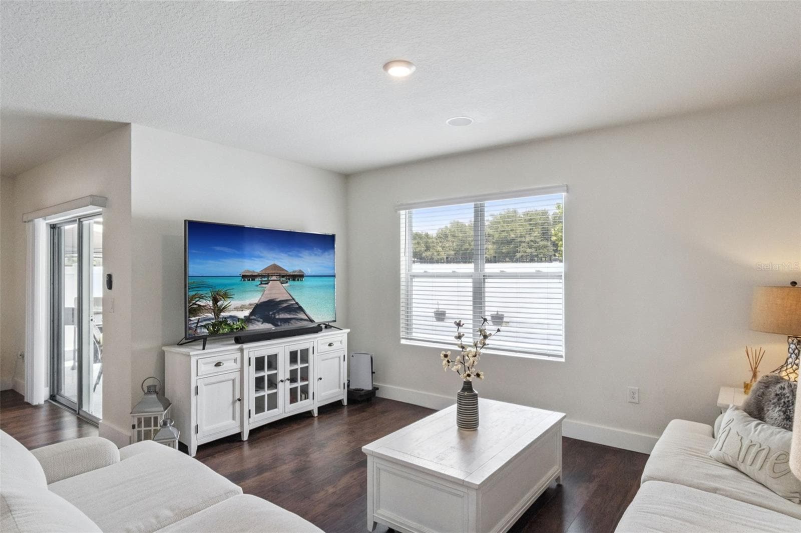 Single Family Residence at 5946 CHURCHILL SQ WAY, GROVELAND, photo 8 of 31