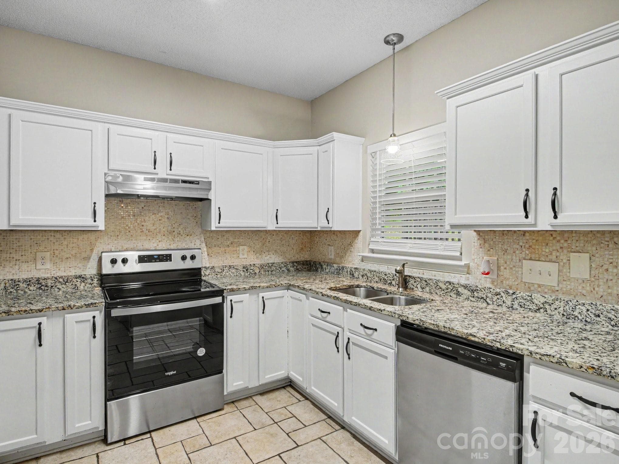 Single Family Residence at 7524 Grabill Drive, Charlotte, photo 9 of 25