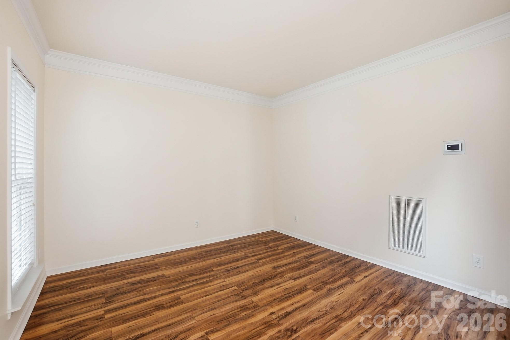 Single Family Residence at 2940 Shady Reach Lane, Charlotte, photo 8 of 48