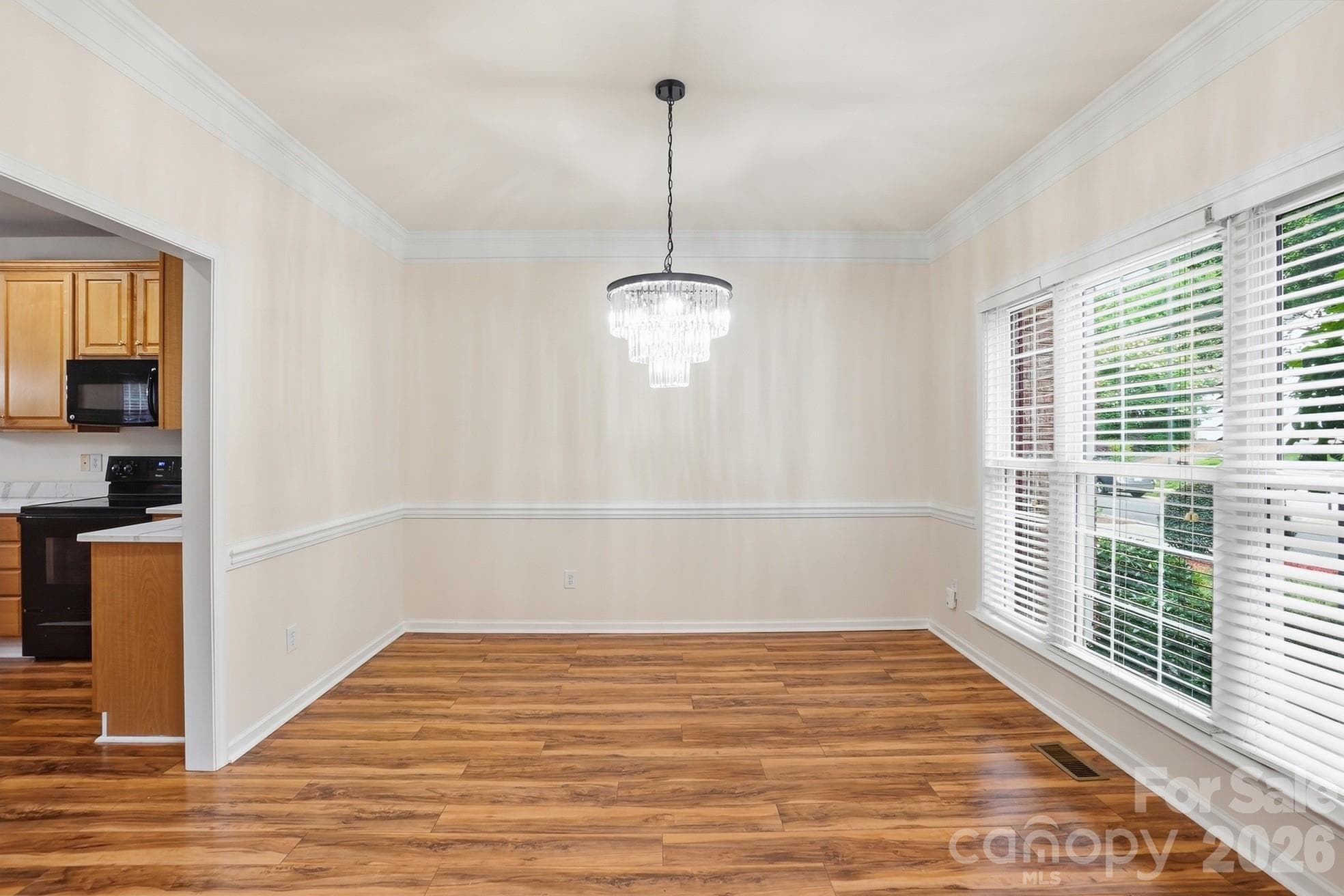 Single Family Residence at 2940 Shady Reach Lane, Charlotte, photo 5 of 48