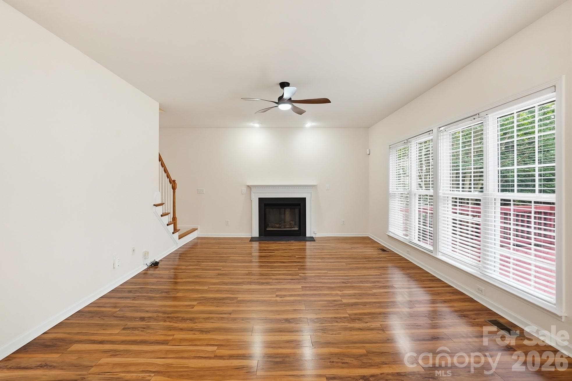 Single Family Residence at 2940 Shady Reach Lane, Charlotte, photo 6 of 48