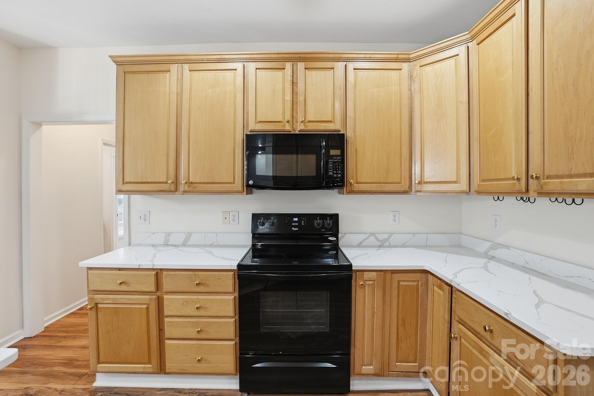 Single Family Residence at 2940 Shady Reach Lane, Charlotte, photo 15 of 48