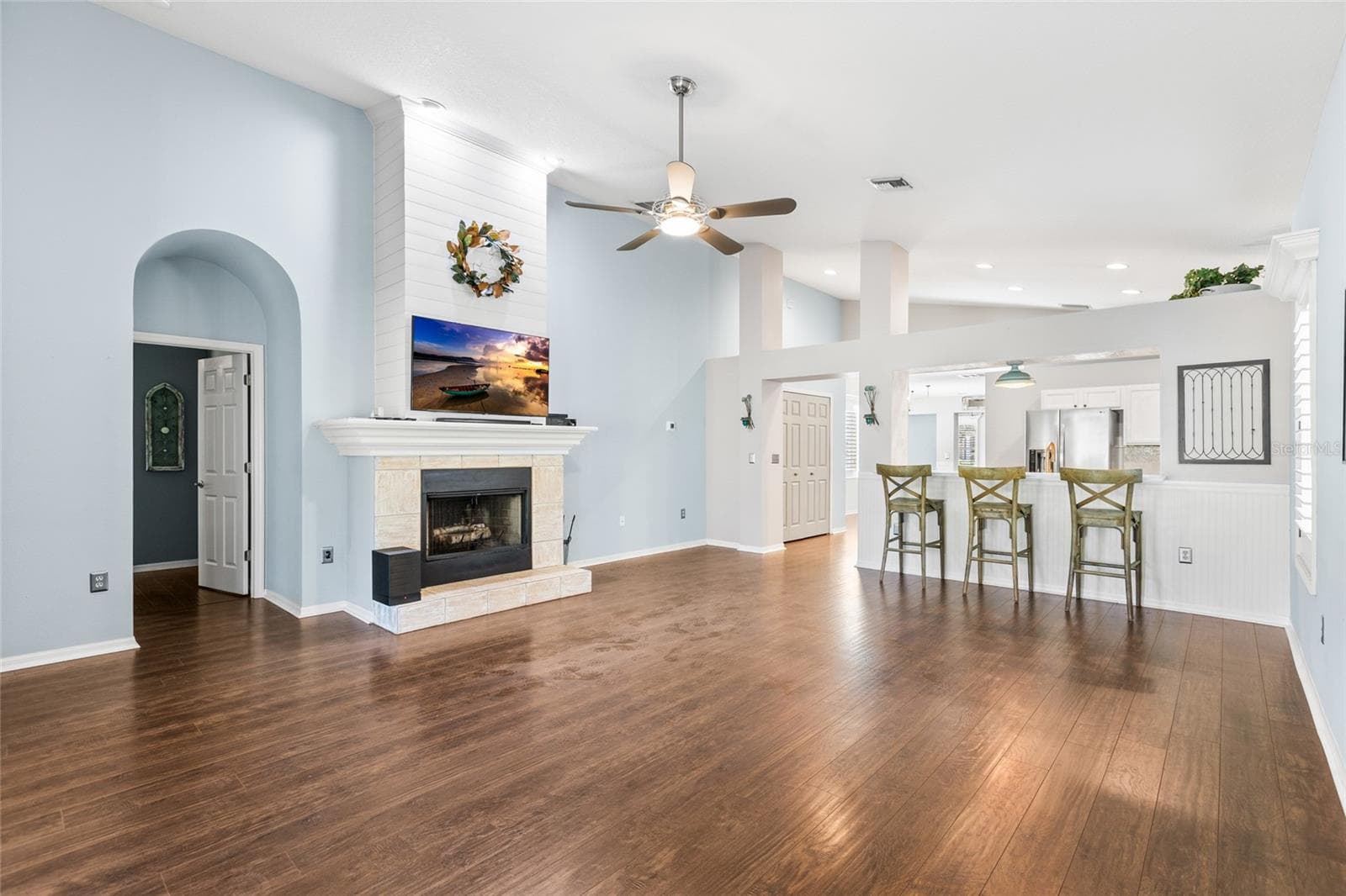 Single Family Residence at 19218 SEA MIST LN, LUTZ, photo 6 of 63
