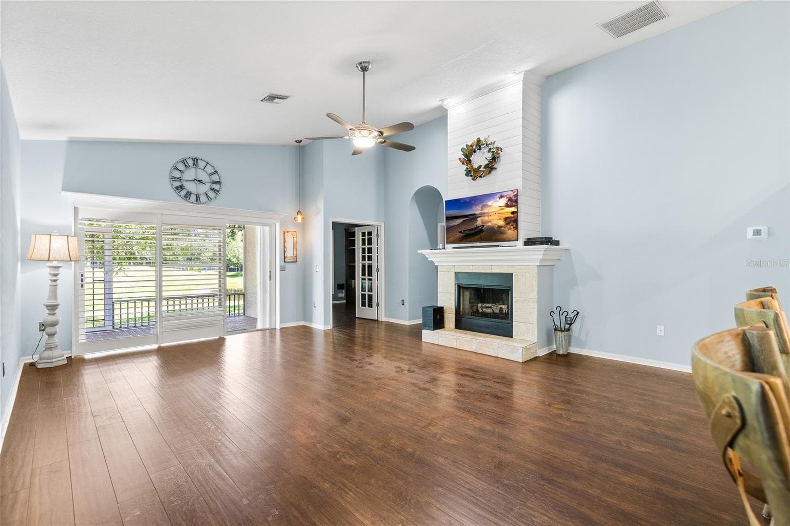Single Family Residence at 19218 SEA MIST LN, LUTZ, photo 3 of 63