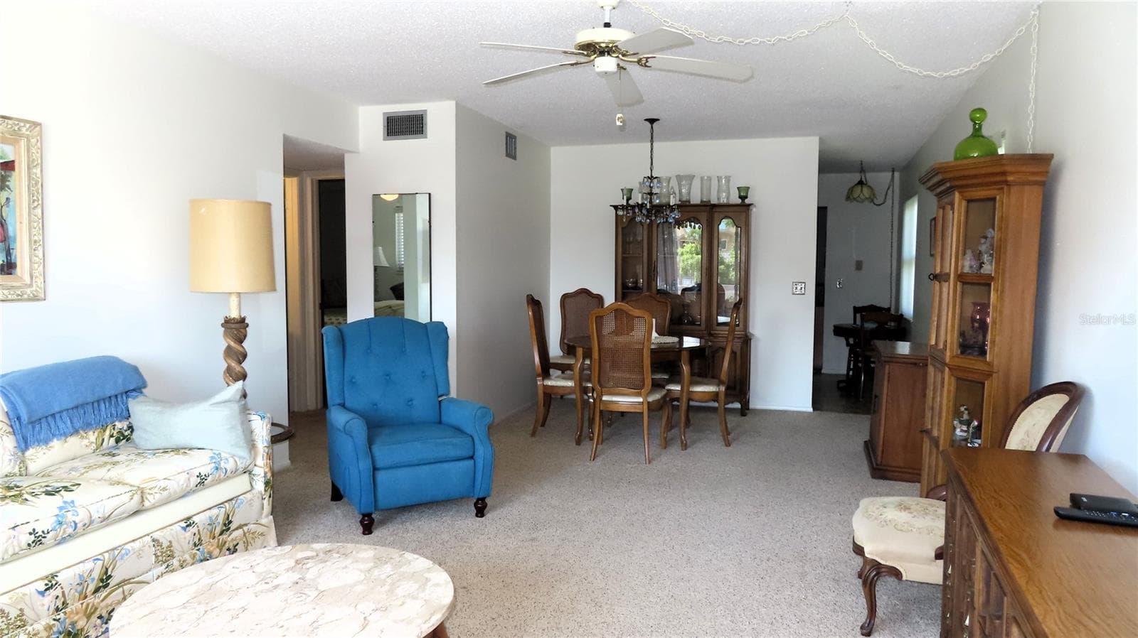 Living/Dining Area - 2457 ECUADORIAN WAY #85, CLEARWATER