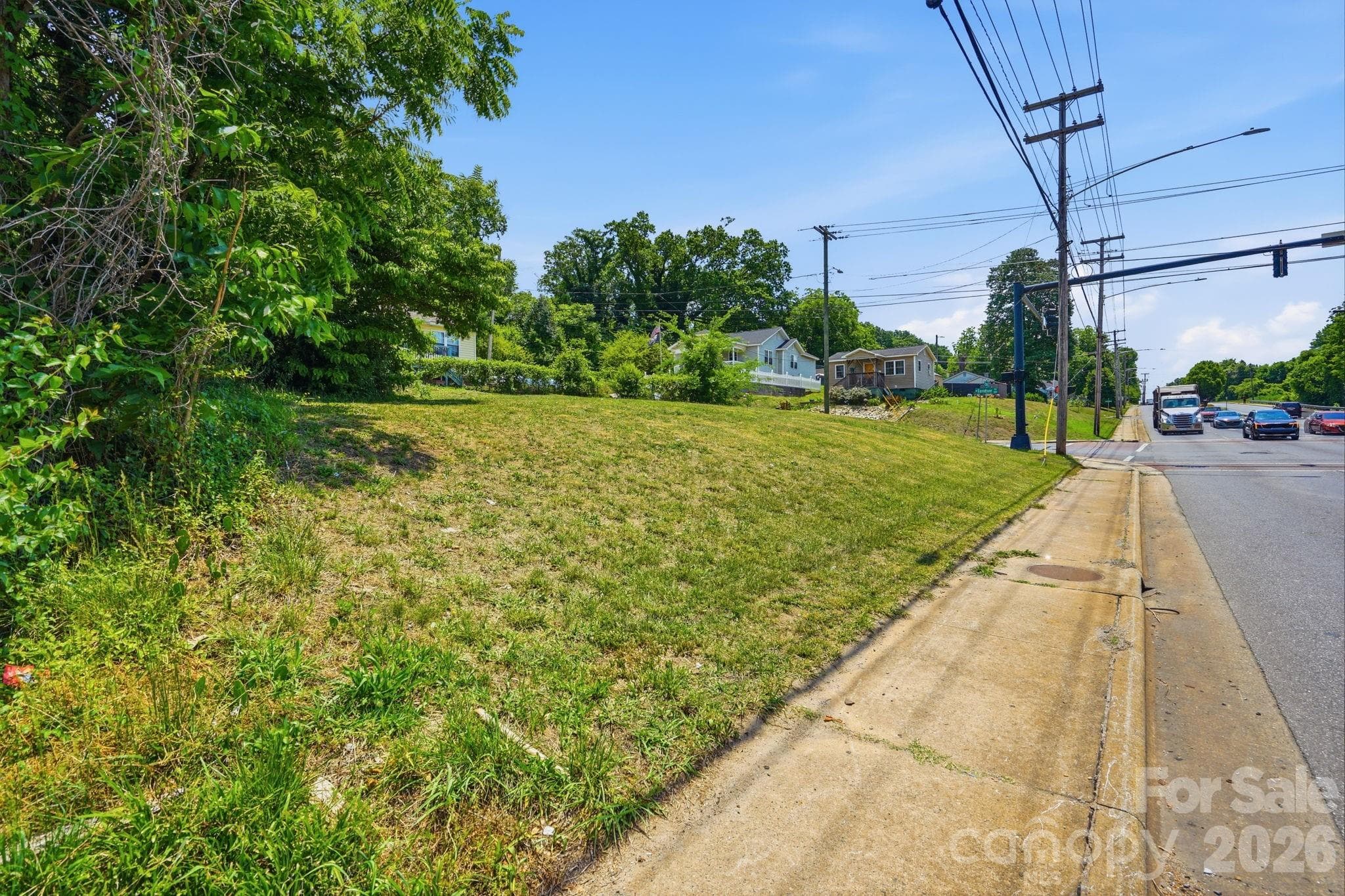 Lot at Gastonia, photo 2 of 8