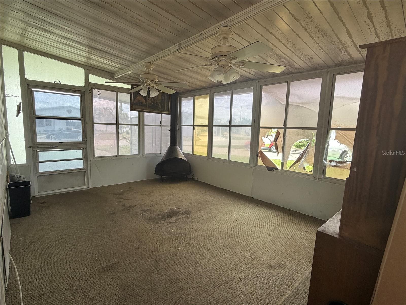 Mobile Home at 1717 PALM SPRINGS ST, SARASOTA, photo 9 of 69