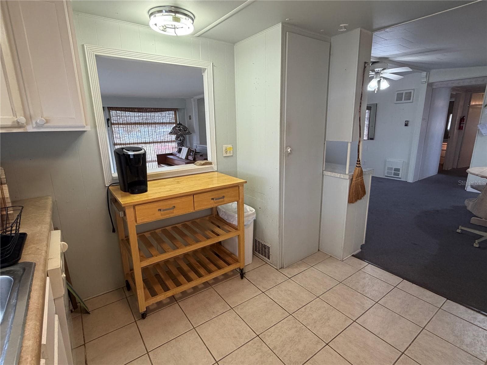 Mobile Home at 1717 PALM SPRINGS ST, SARASOTA, photo 15 of 69