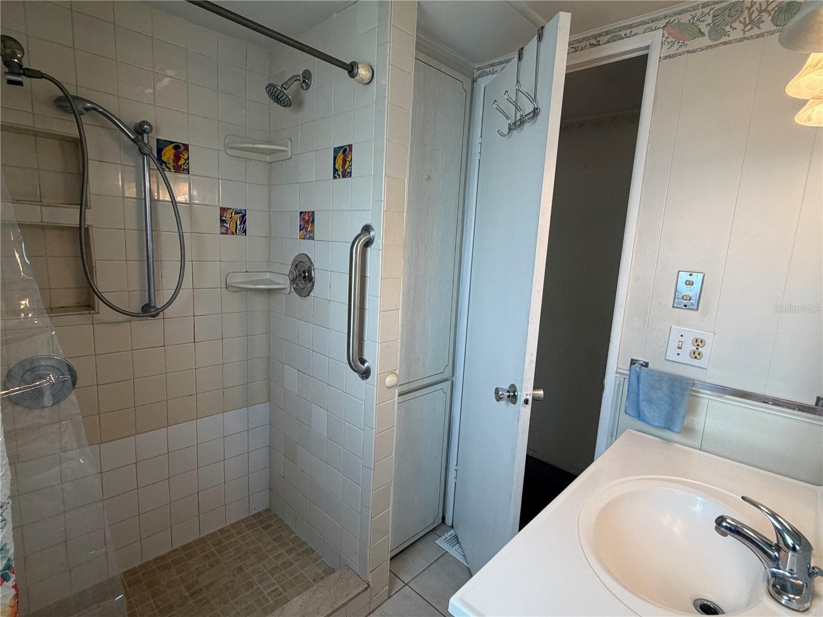 Mobile Home at 1717 PALM SPRINGS ST, SARASOTA, photo 18 of 69