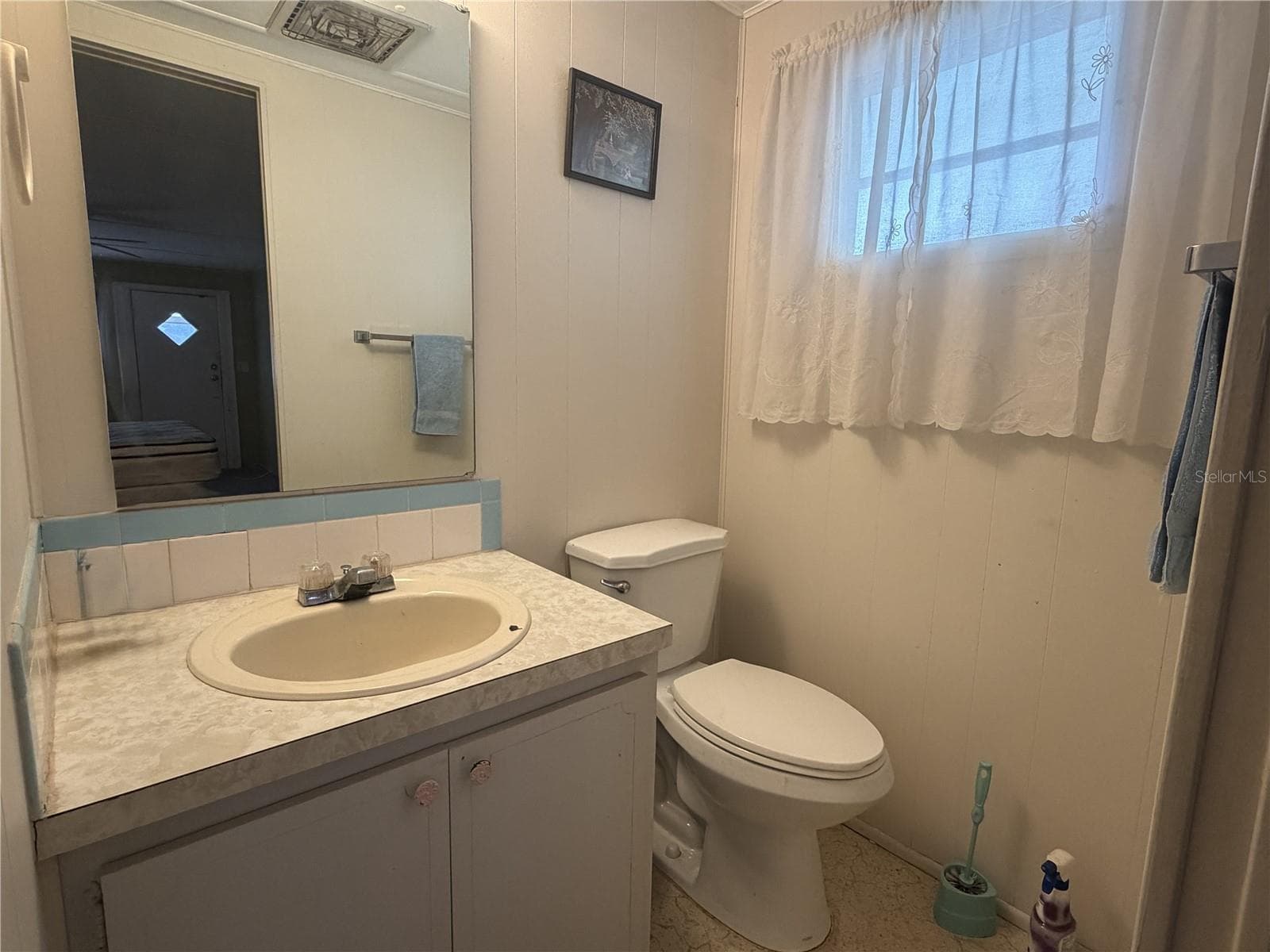 Mobile Home at 1717 PALM SPRINGS ST, SARASOTA, photo 24 of 69