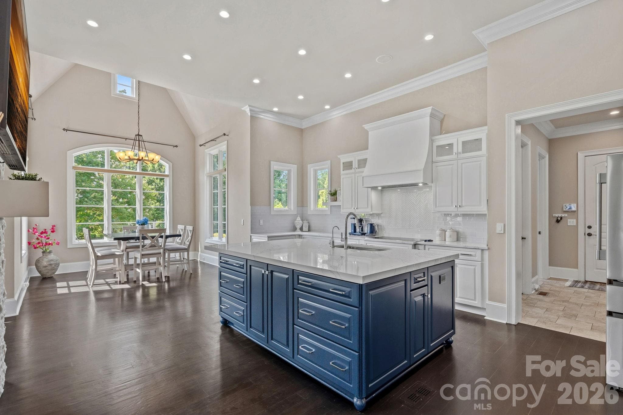 Single Family Residence at 114 Thurstons Way, Mooresville, photo 5 of 50