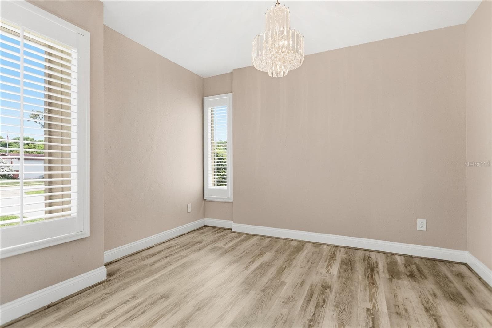 Single Family Residence at 3736 LAKE MARGARET DR, ORLANDO, photo 6 of 38