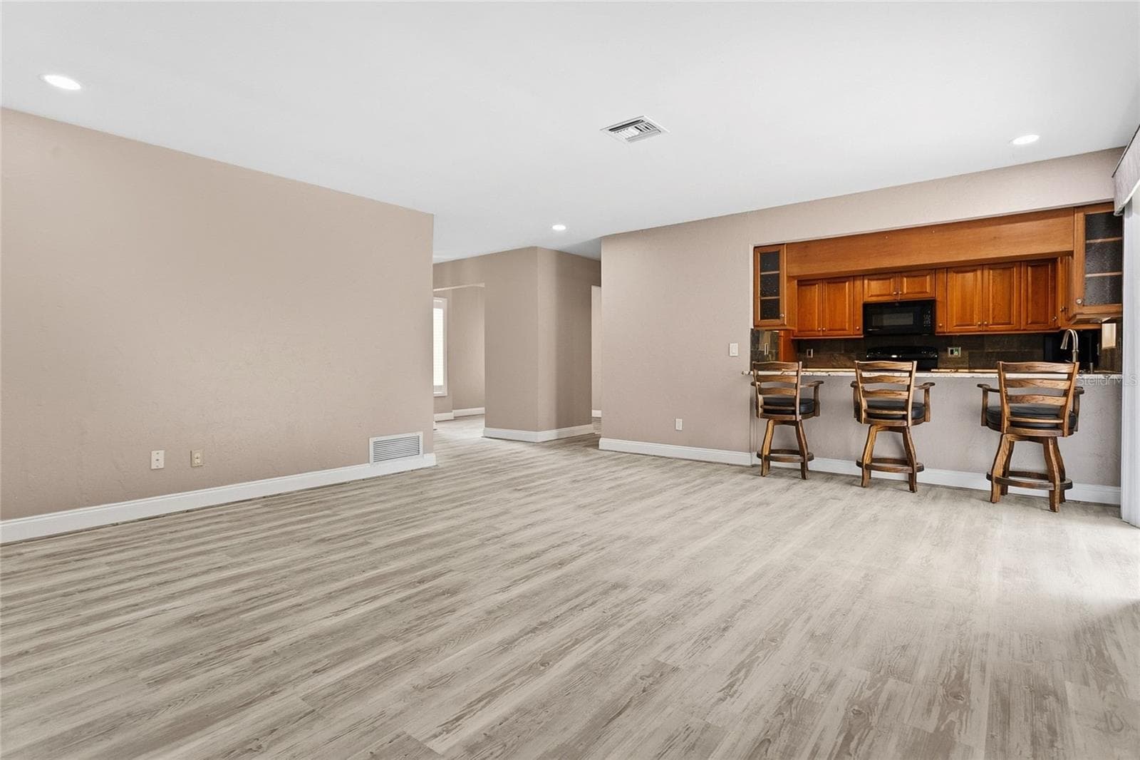 Single Family Residence at 3736 LAKE MARGARET DR, ORLANDO, photo 8 of 38
