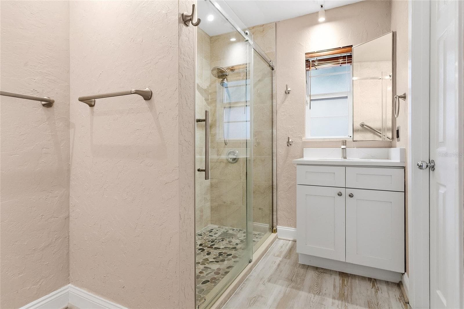 Single Family Residence at 3736 LAKE MARGARET DR, ORLANDO, photo 15 of 38