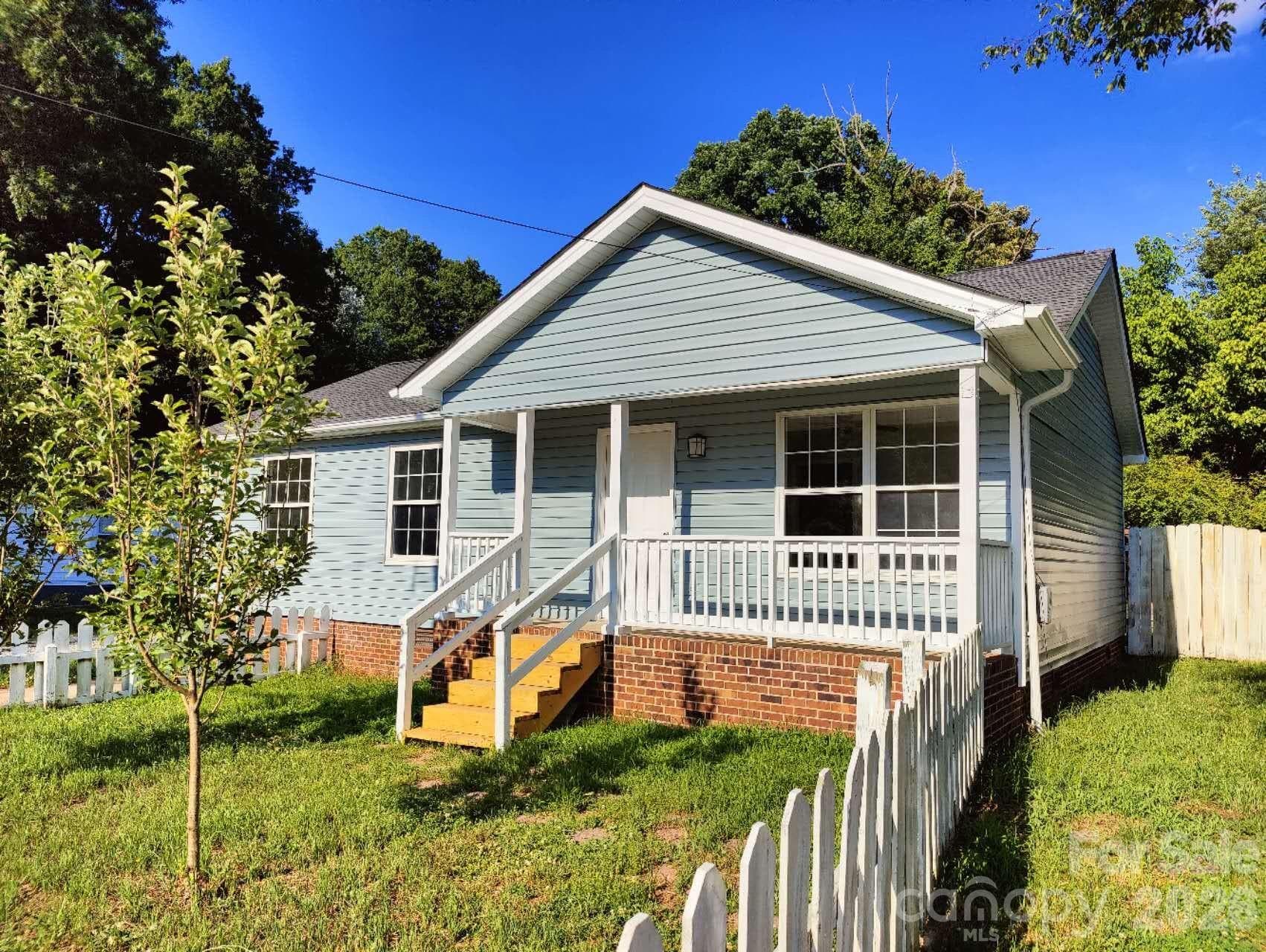 Single Family Residence at Kannapolis, photo 2 of 30