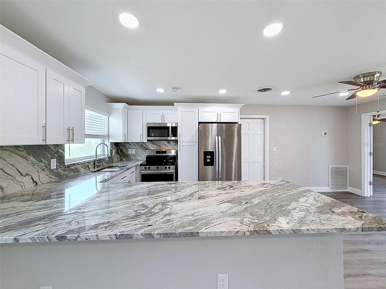Single Family Residence at 307 87TH AVE NE, ST PETERSBURG, photo 9 of 28