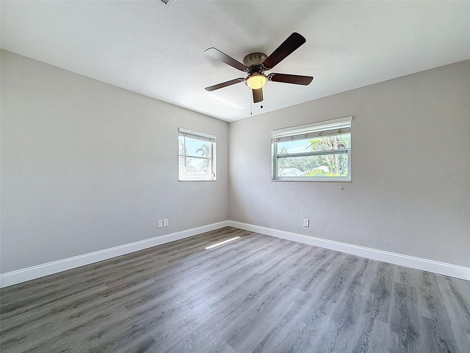 Single Family Residence at 307 87TH AVE NE, ST PETERSBURG, photo 13 of 28