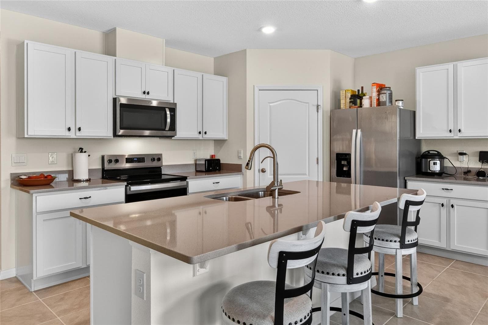 Single Family Residence at 4981 FOXGLOVE CIR, LAKELAND, photo 13 of 58