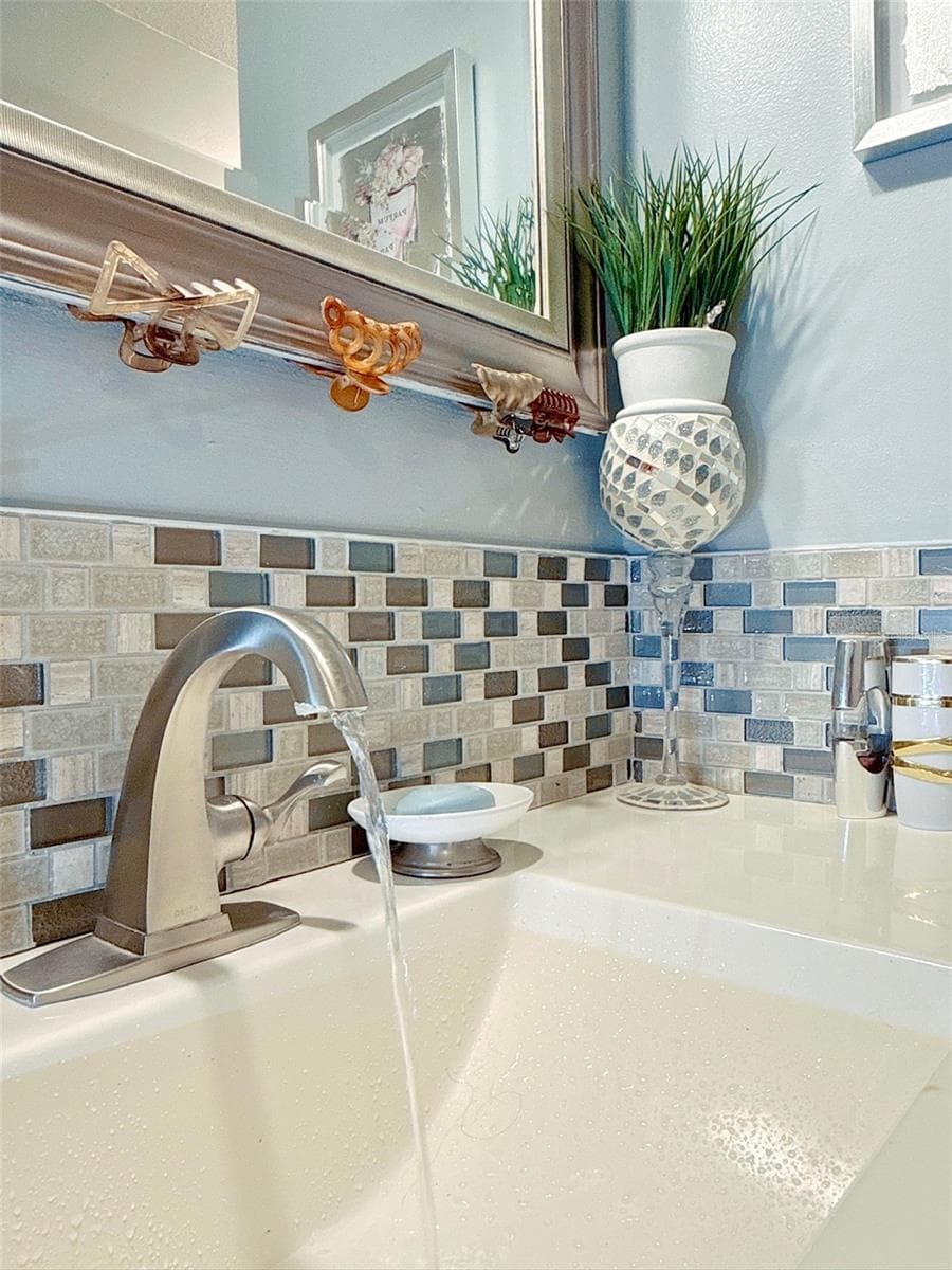 Bathroom sink - 5357 81ST ST N #15, ST PETERSBURG